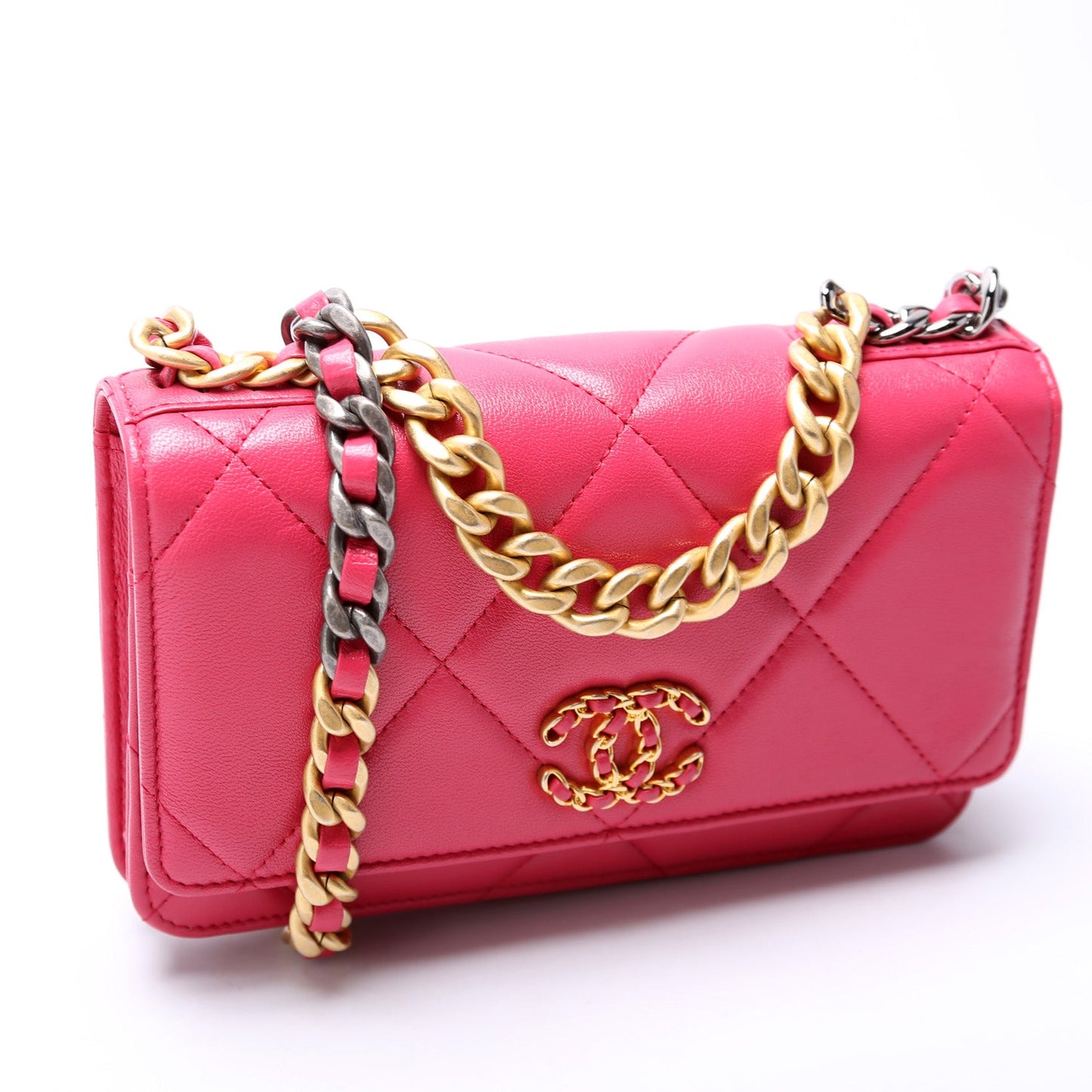 Chanel 19 WOC Quilted Lambskin 29M
