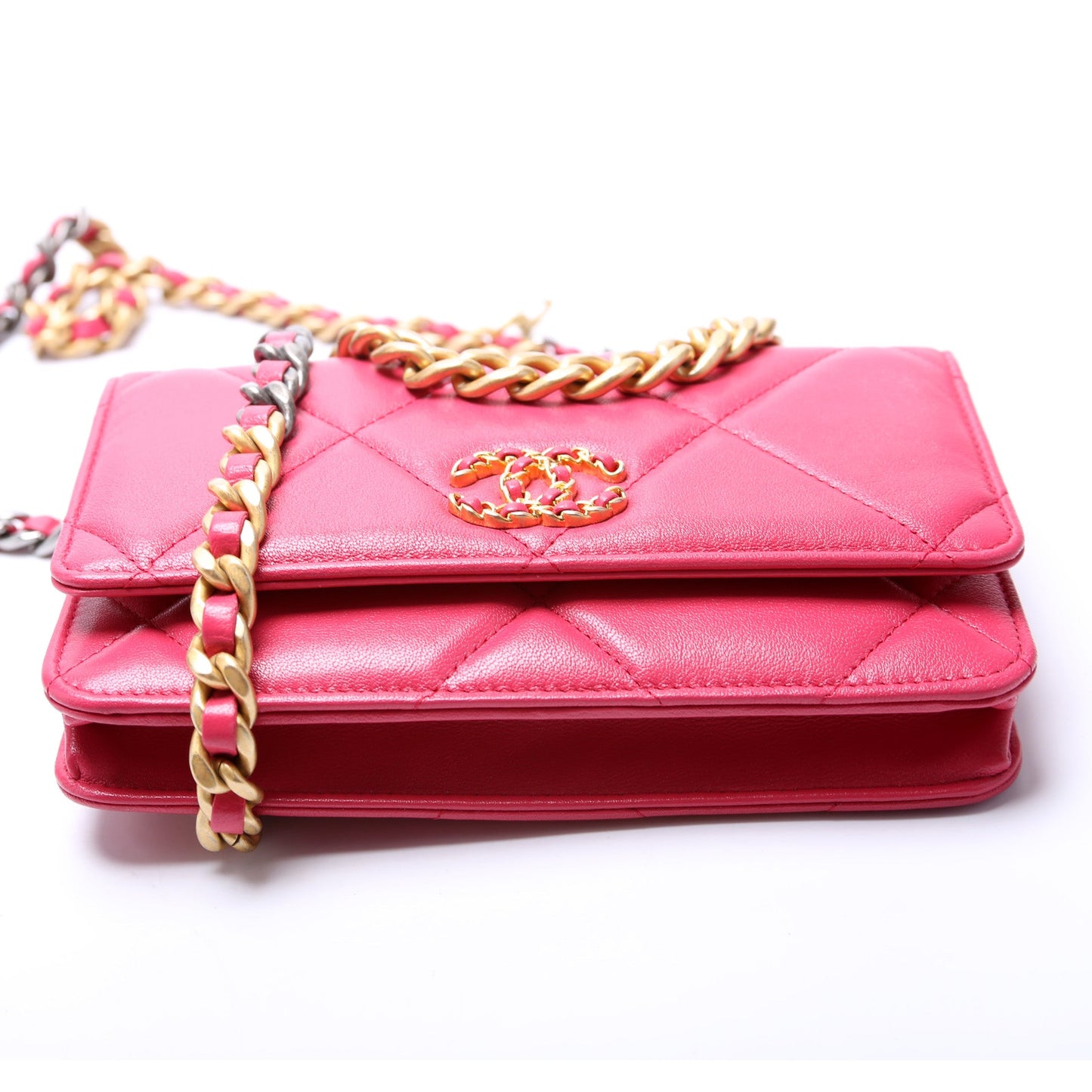 Chanel 19 WOC Quilted Lambskin 29M