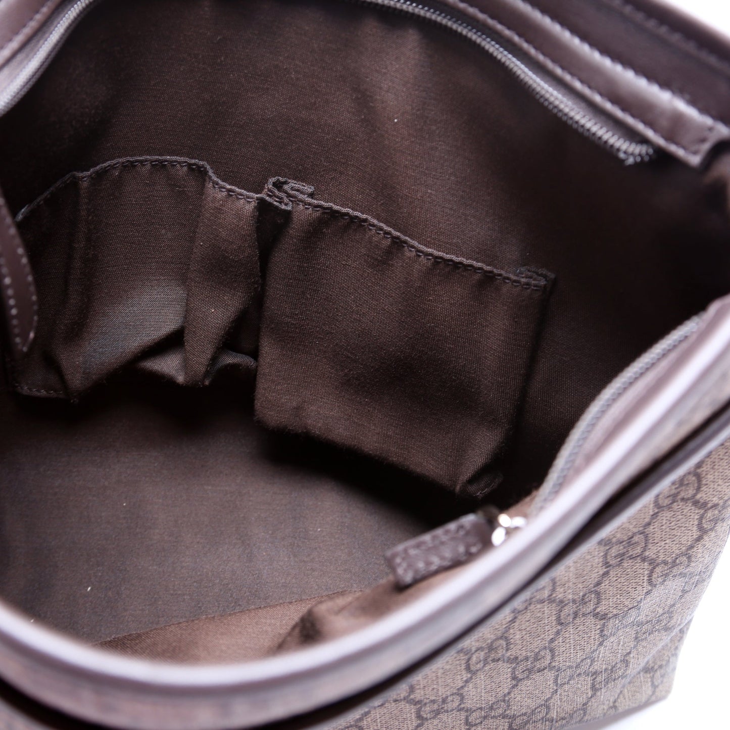 388924 GG Supreme Crossbody