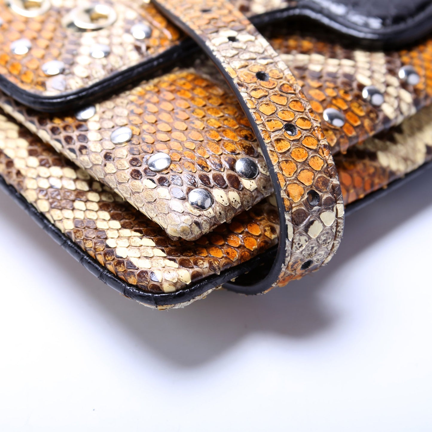 550126 Arli Python Crossbody