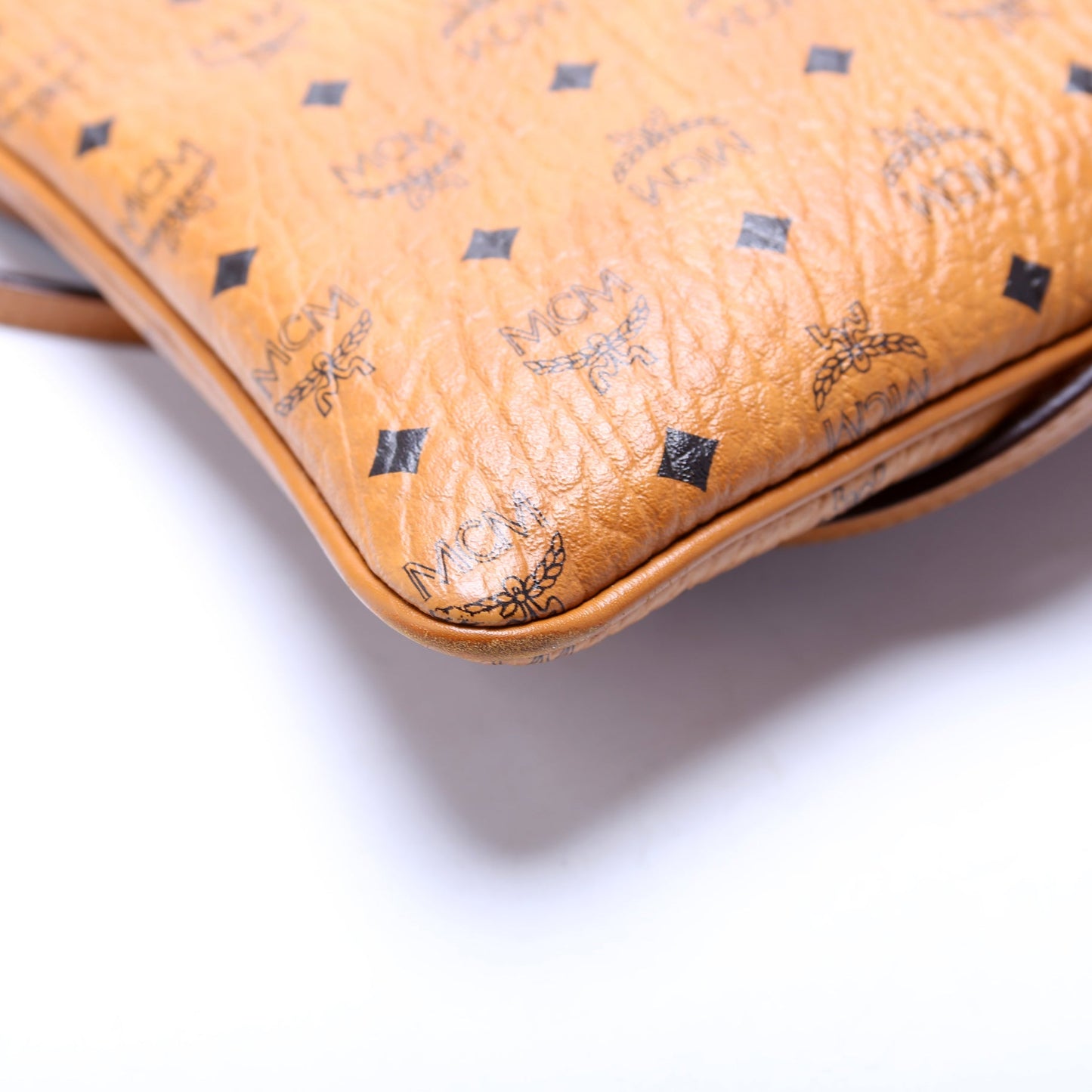 Visetos Pouch Crossbody