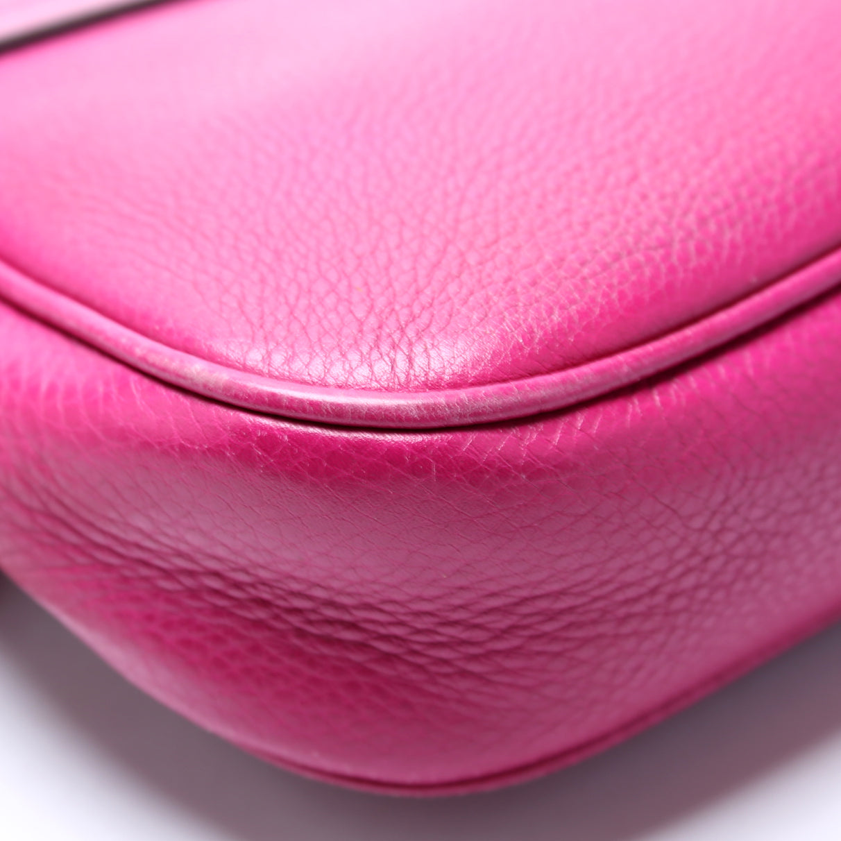 336752 Soho Chain Crossbody Medium