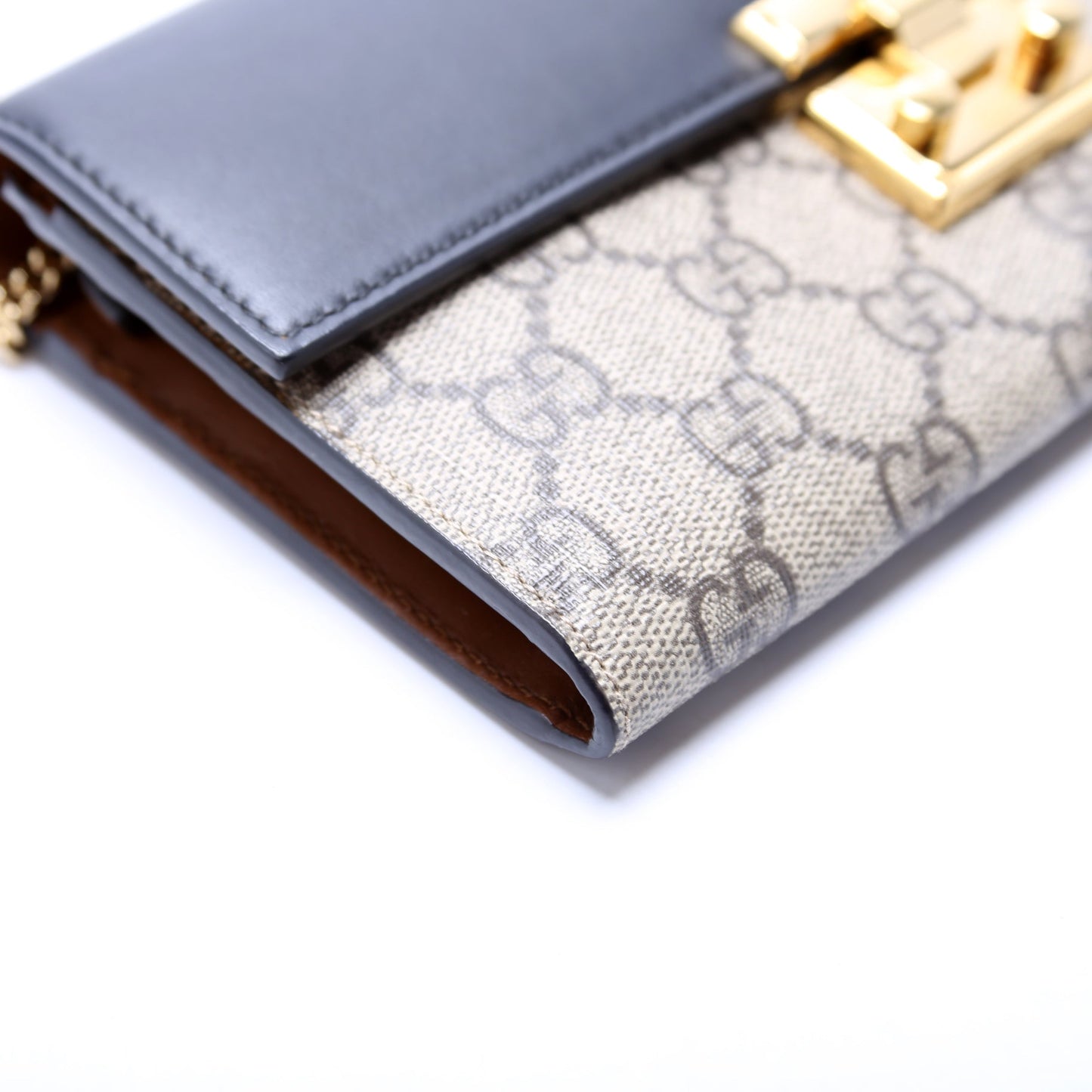 453506 Padlock Chain Wallet