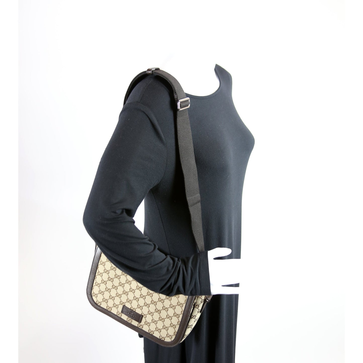 449172 GG Canvas Messenger