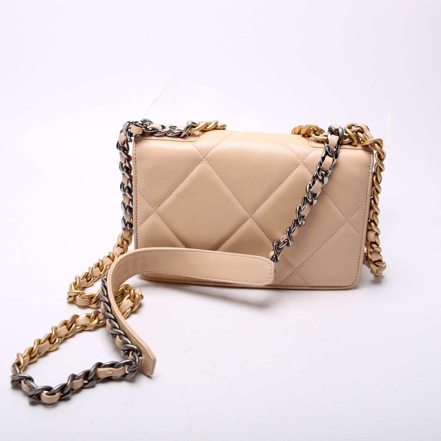 Chanel 19 WOC Quilted Lambskin 31M