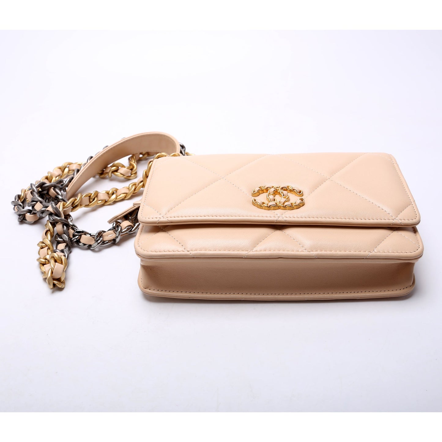 Chanel 19 WOC Quilted Lambskin 31M
