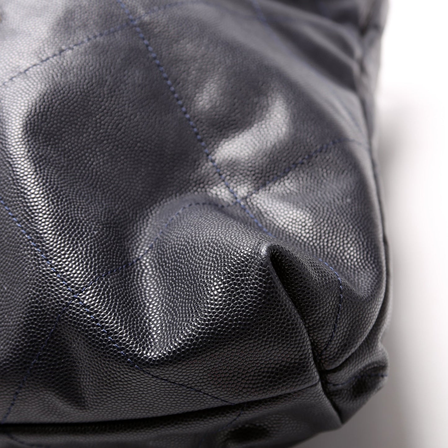 Chanel 22 Quilted Bag RFID