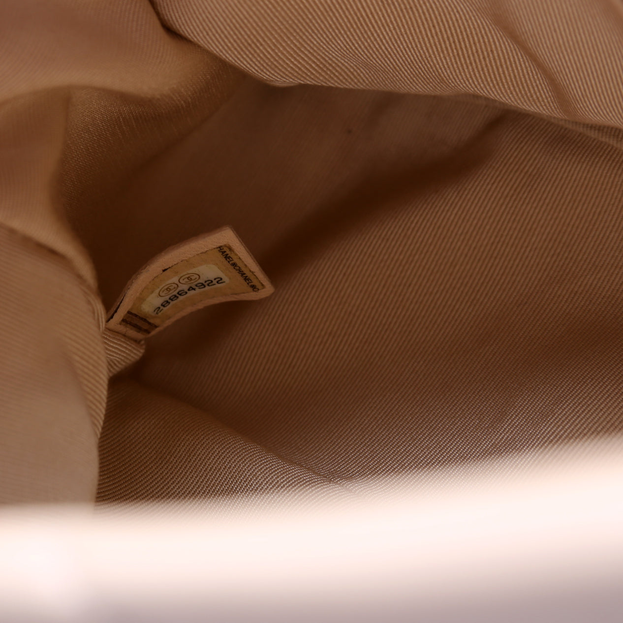 19 Medium Flap Quilted Goatskin 28M Beige