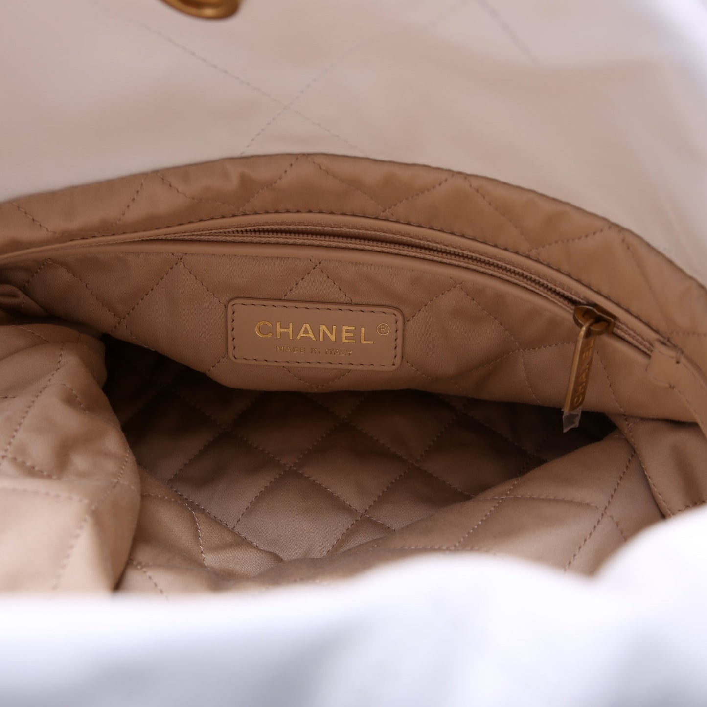 Chanel 22 Quilted Large Hobo White