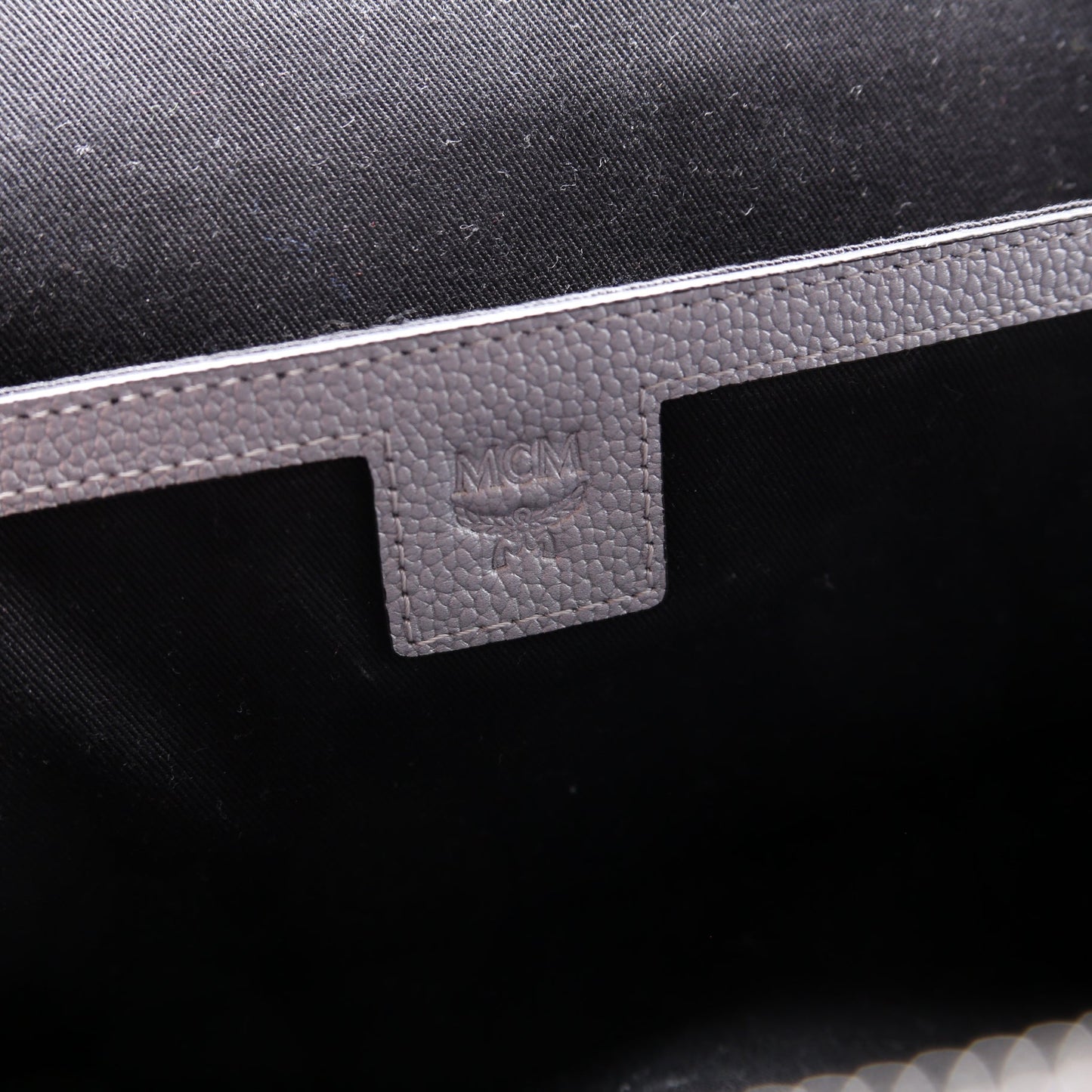 Stark Metallic Backpack Medium Leather/Visetos Silver