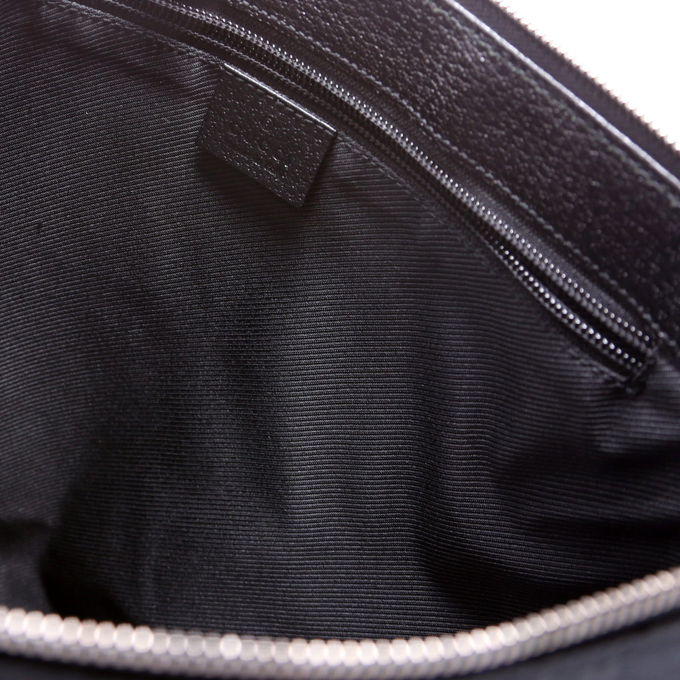 11054 GG Canvas Joy Messenger Black