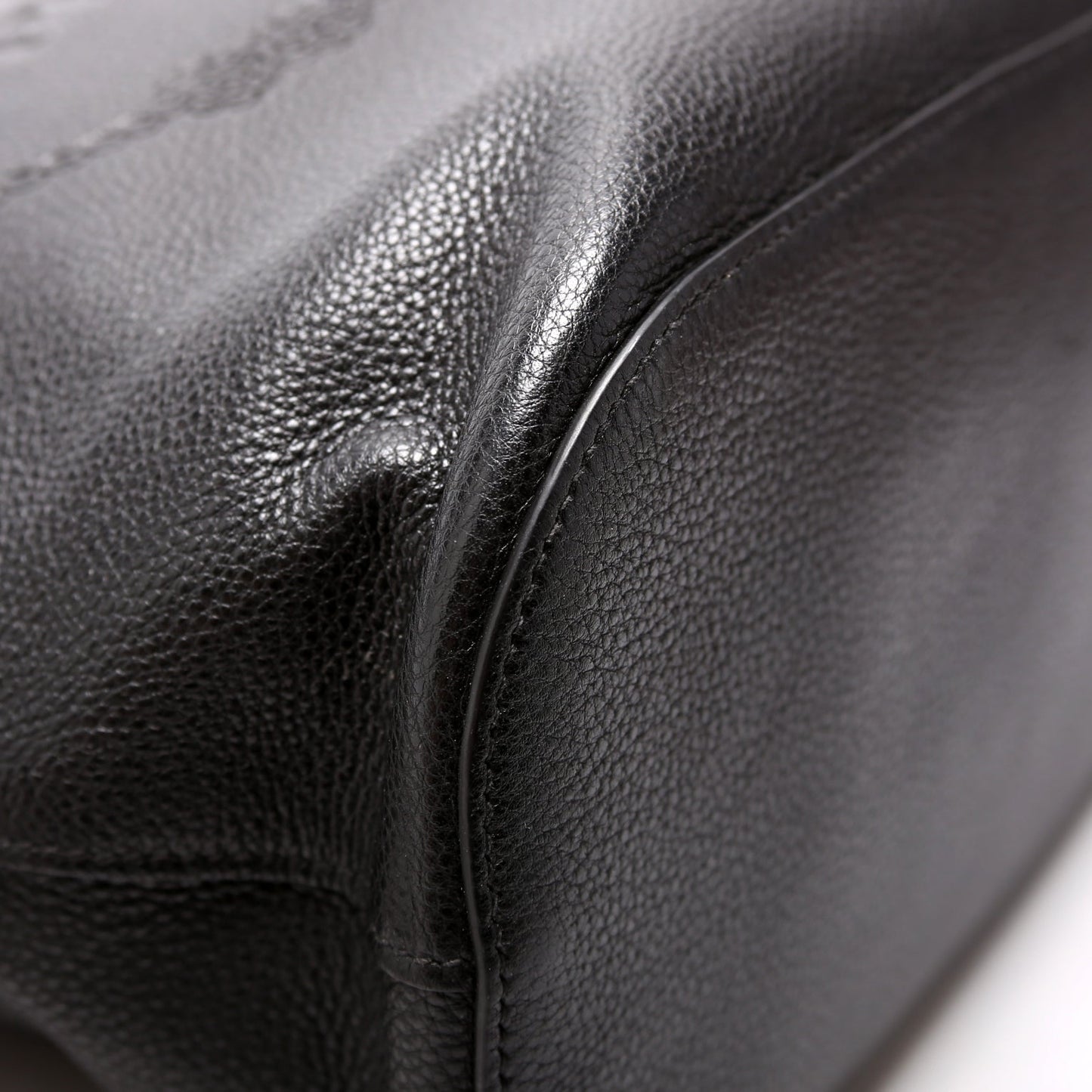 1BE057 Vitello Daino Phenix Bucket Bag Black
