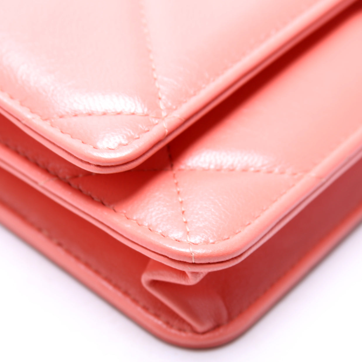 Chanel 19 WOC Quilted Lambskin 30M Pink
