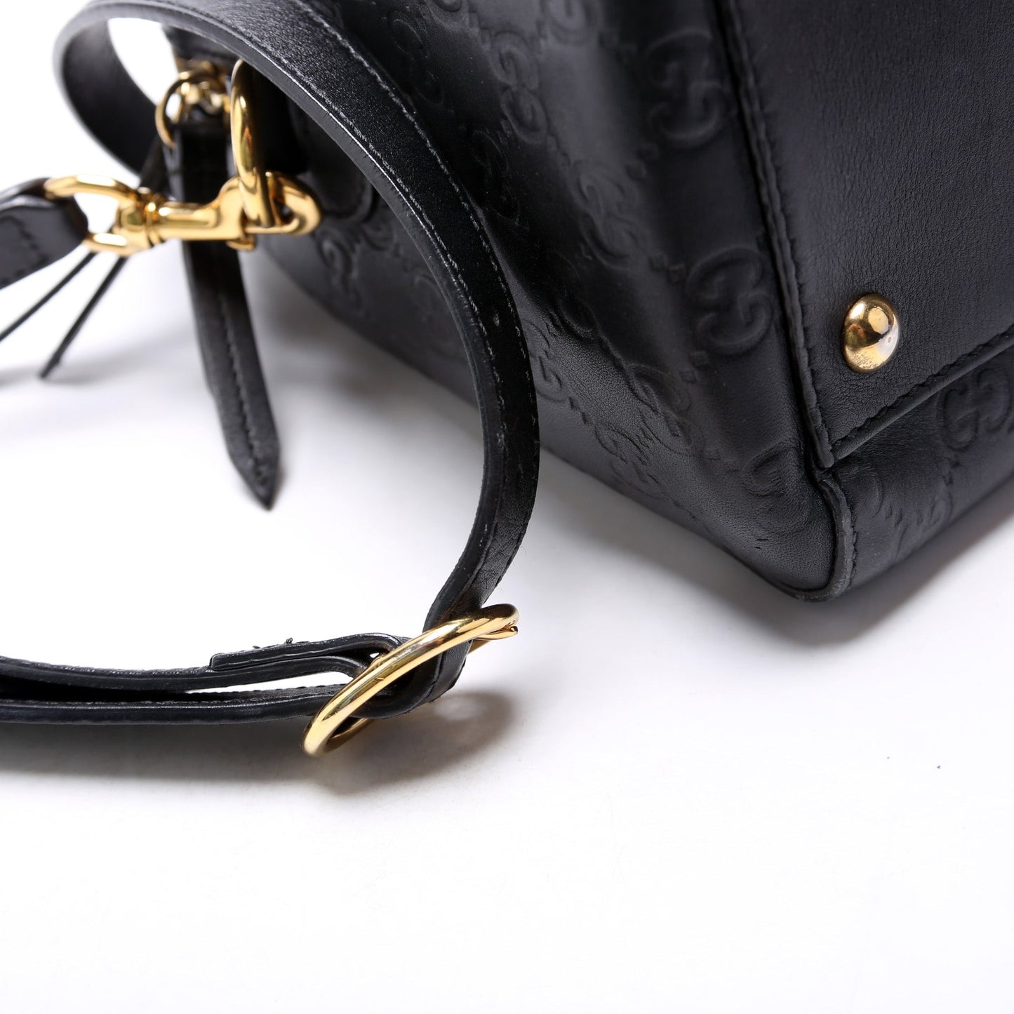 453573 Guccissma Boston Black