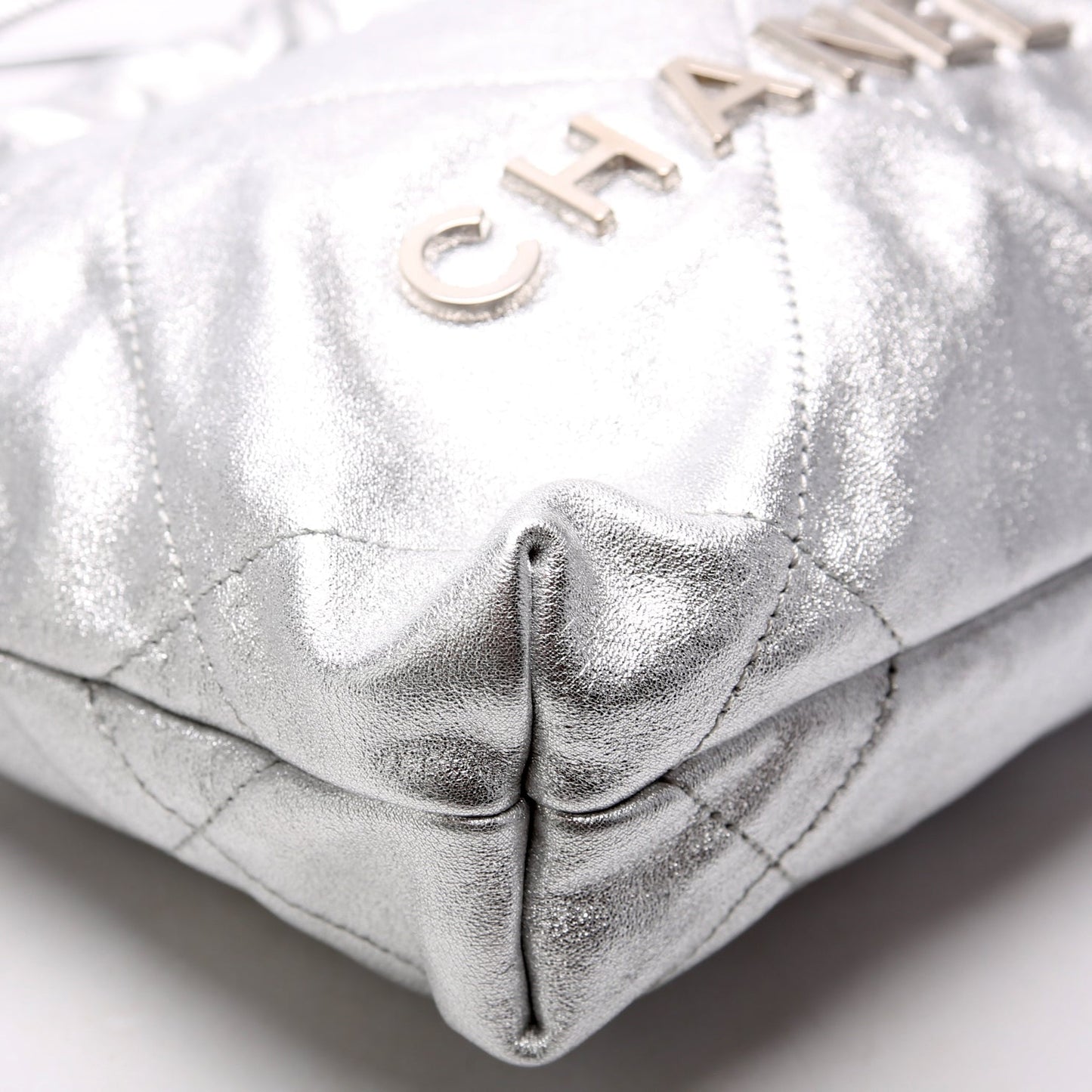 Chanel 22 Mini Metallic Calfskin RFID Silver