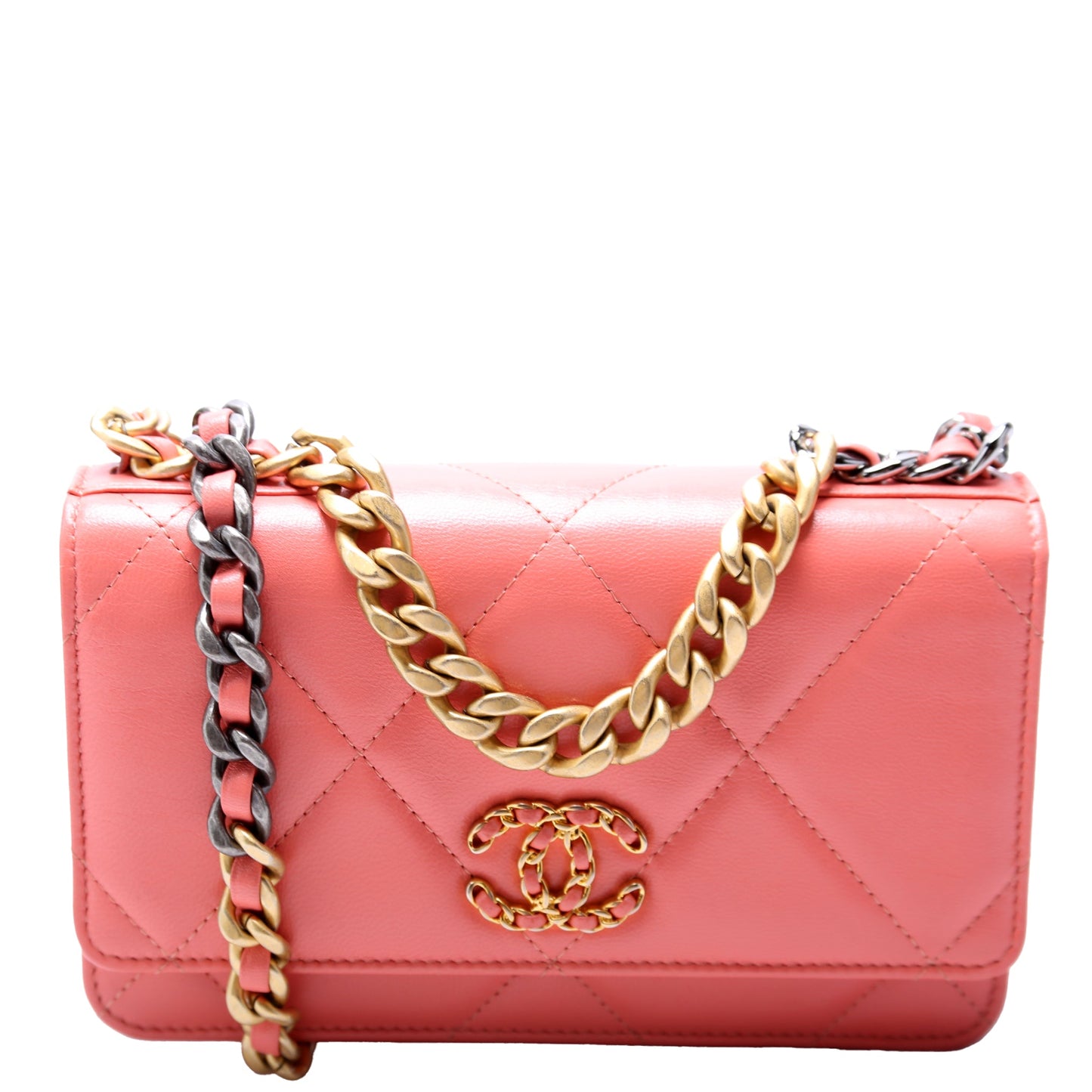 Chanel 19 WOC Quilted 30M Coral