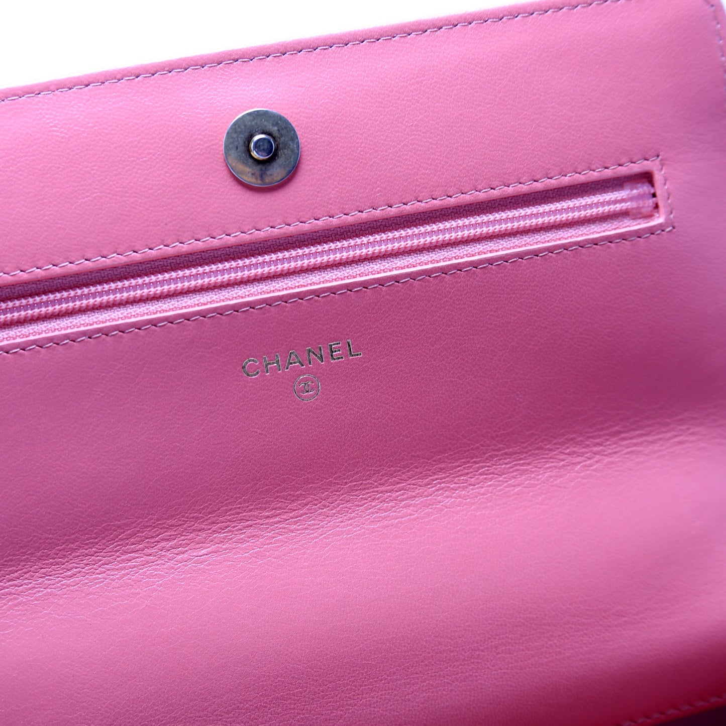 Chanel 19 WOC Quilted 30M Coral
