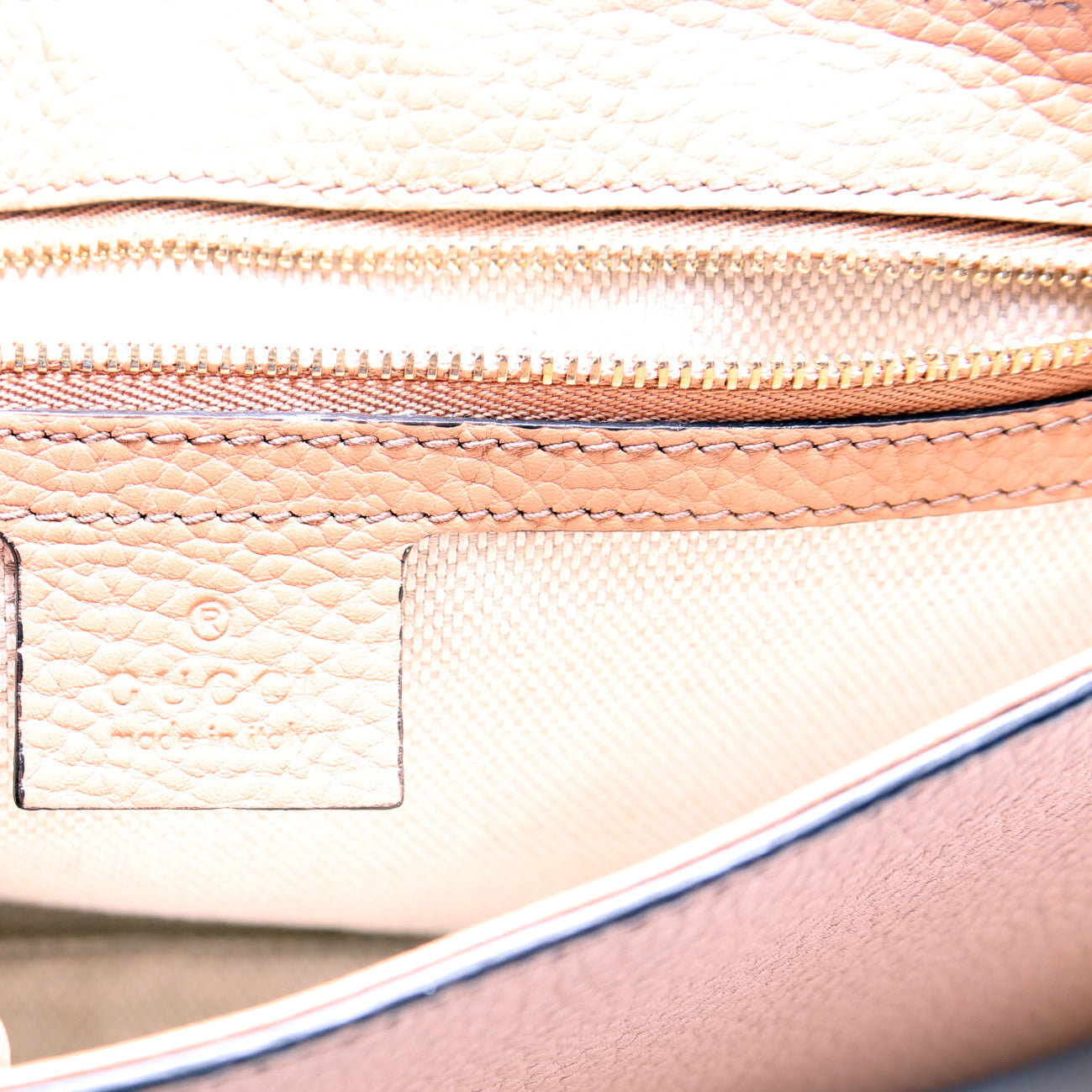 336752 Soho Chain Crossbody Medium Tan