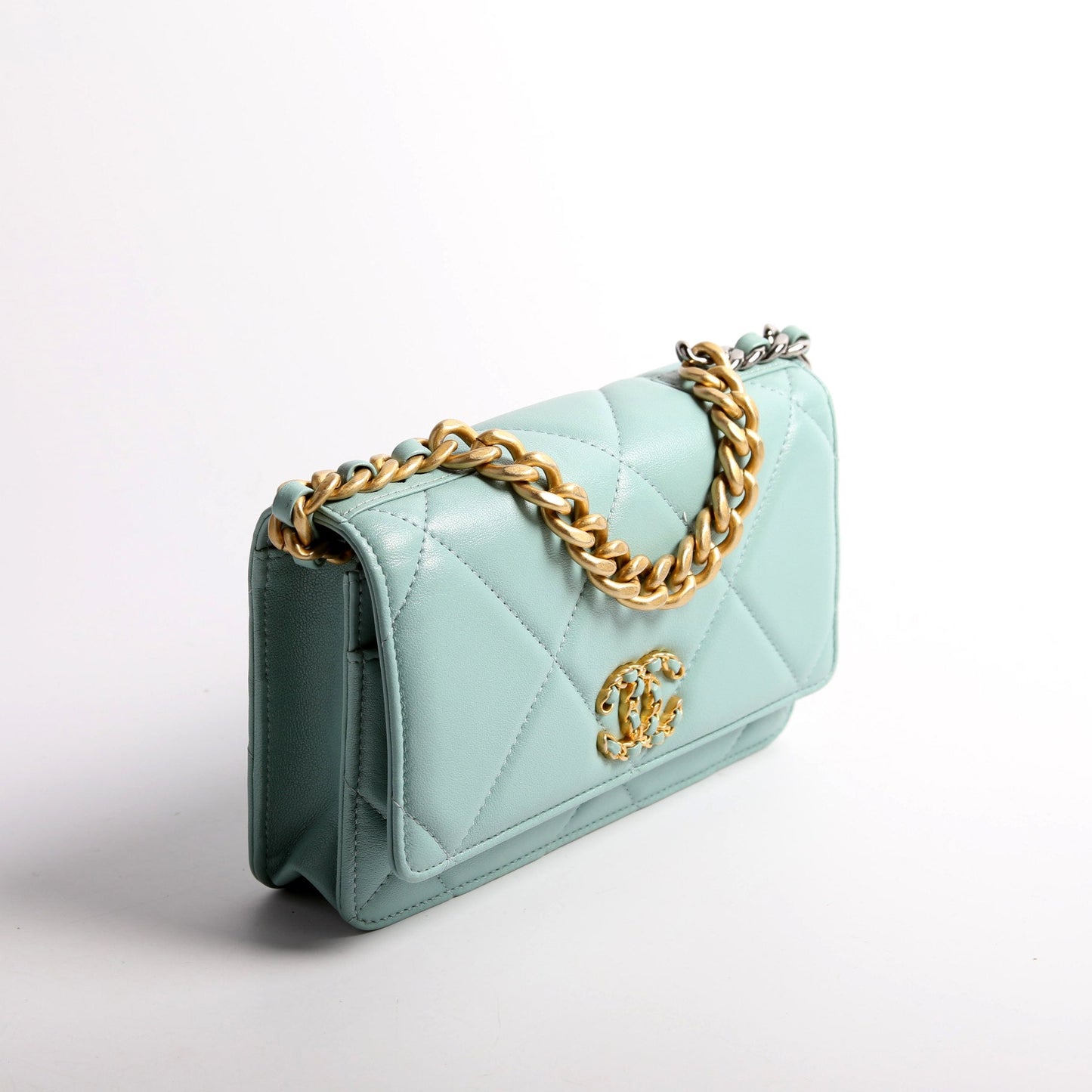 Chanel 19 WOC Quilted Lambskin 29M Blue