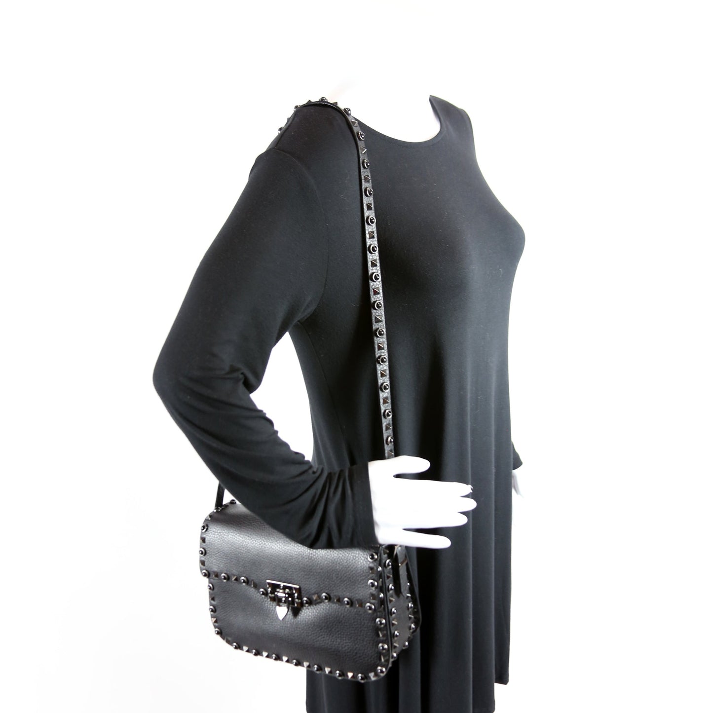 Rockstud Rolling Medium Crossbody Black
