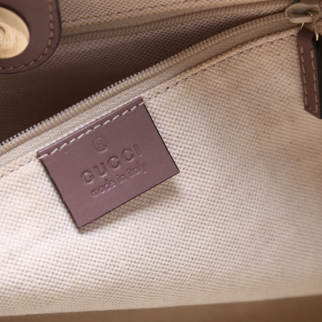 211944 Sukey GG Canvas Medium