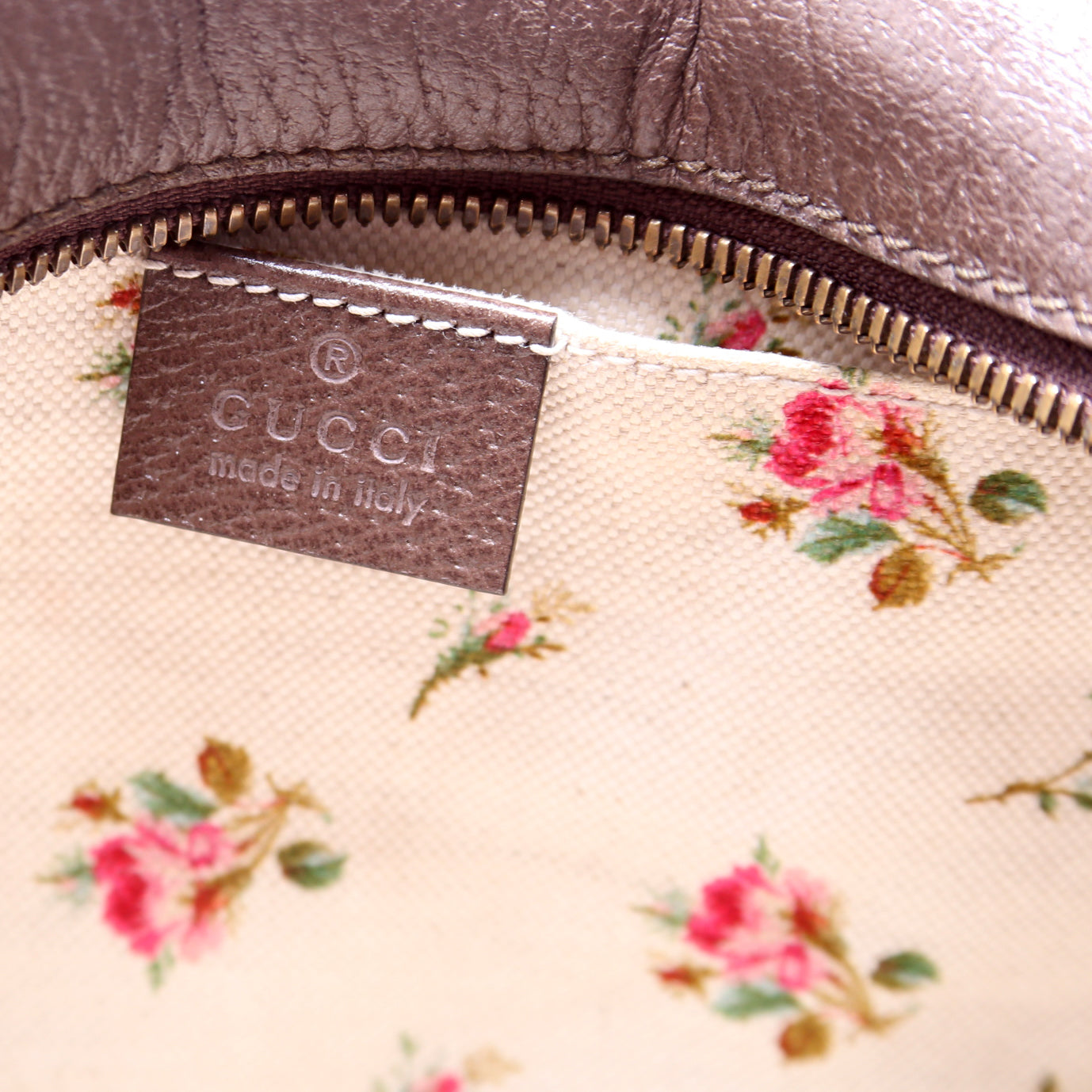 476466 GG Supreme Messenger Bag