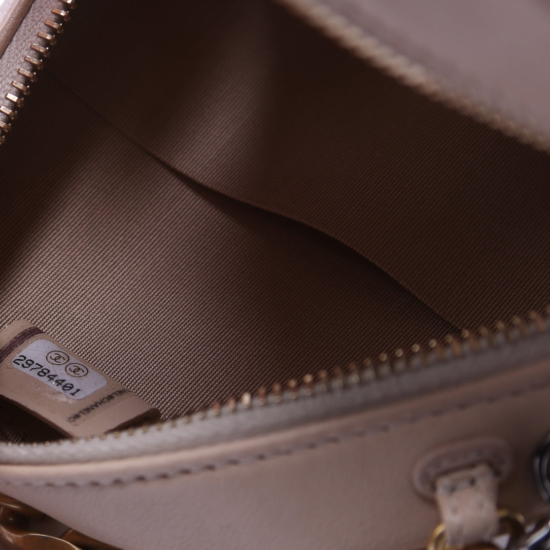 Chanel 19 Round Clutch Goatskin 2M Tan