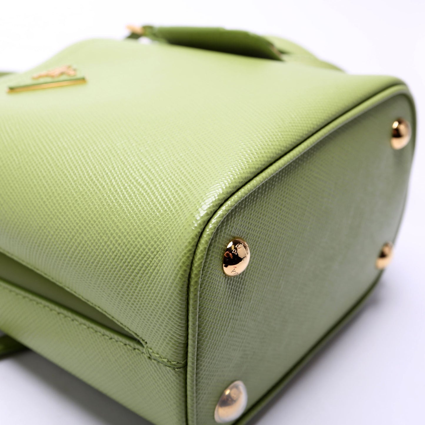 1BA217 Saffiano Cuir Small Panier Bag Green