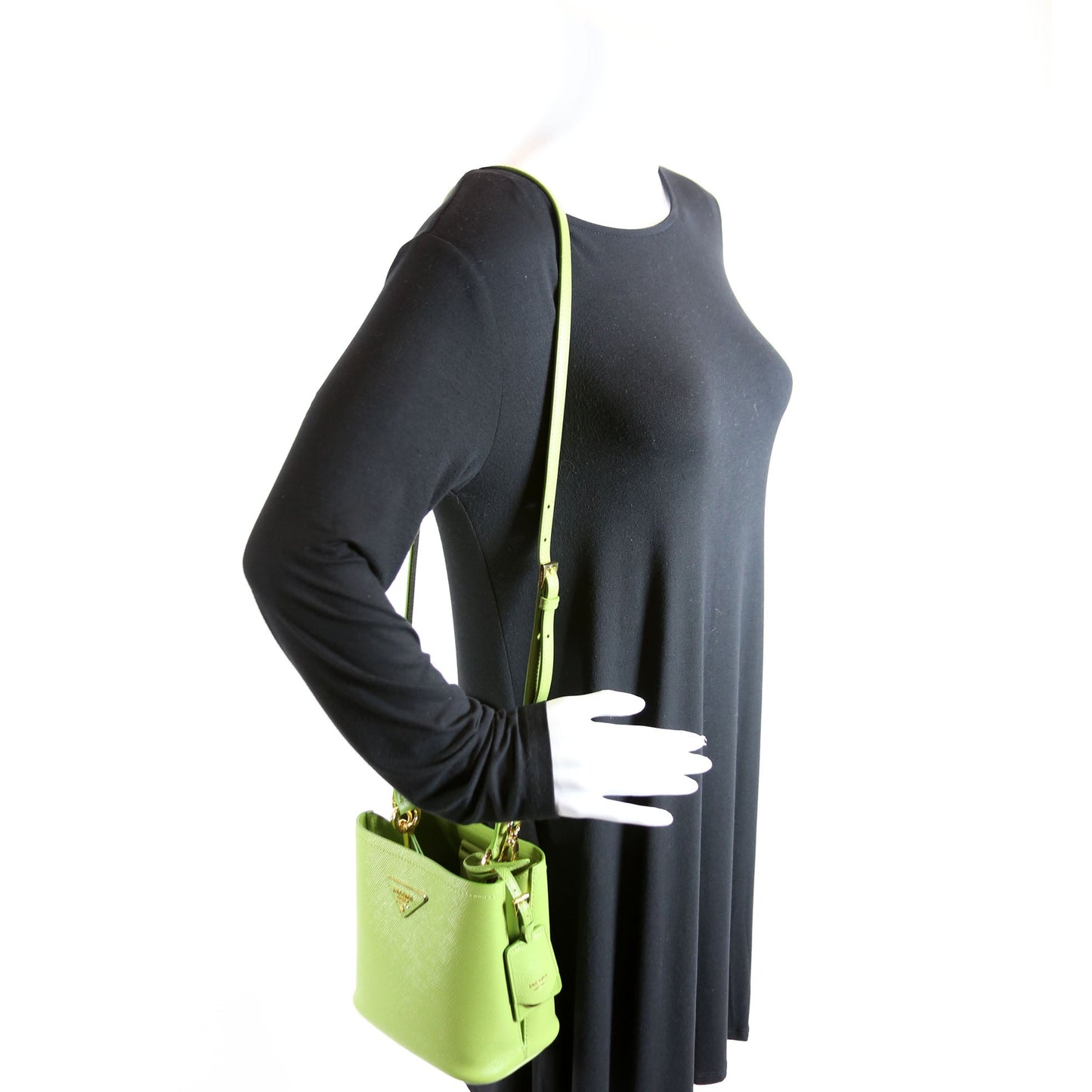 1BA217 Saffiano Cuir Small Panier Bag Green