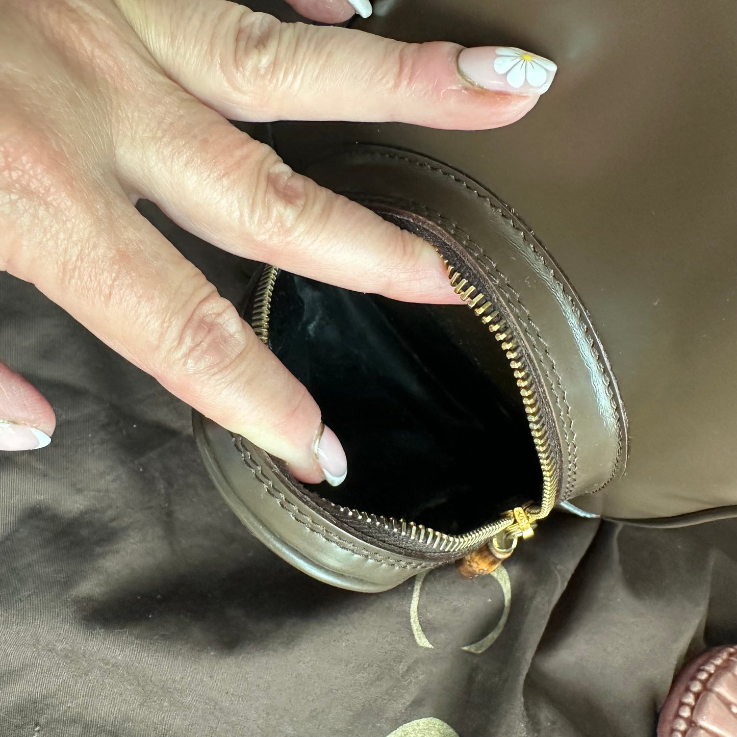 The Loon -Orvis bags Gucci Sling/Backpack in Brown Patent Leather