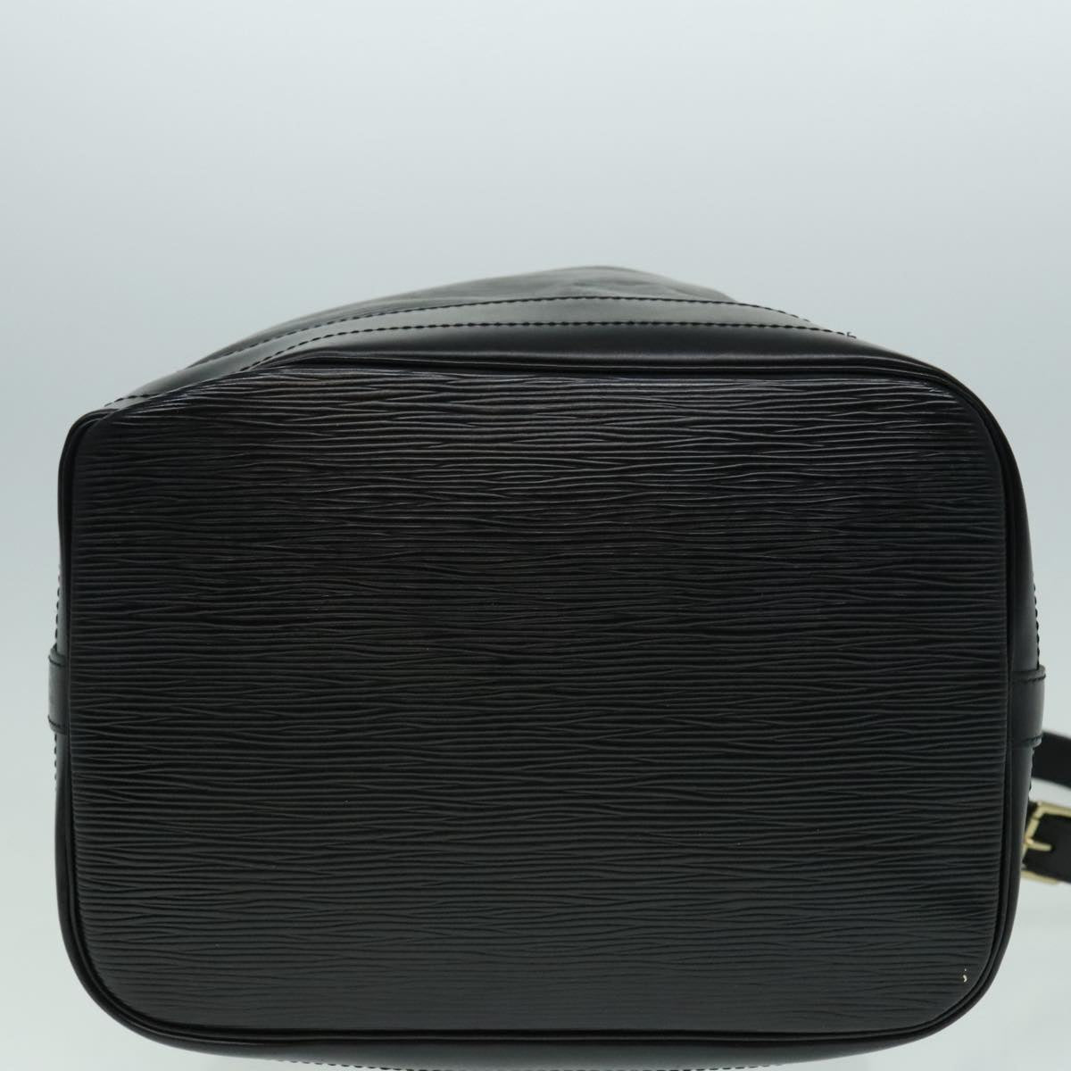 Louis Vuitton Noé Black Leather Shoulder Bag