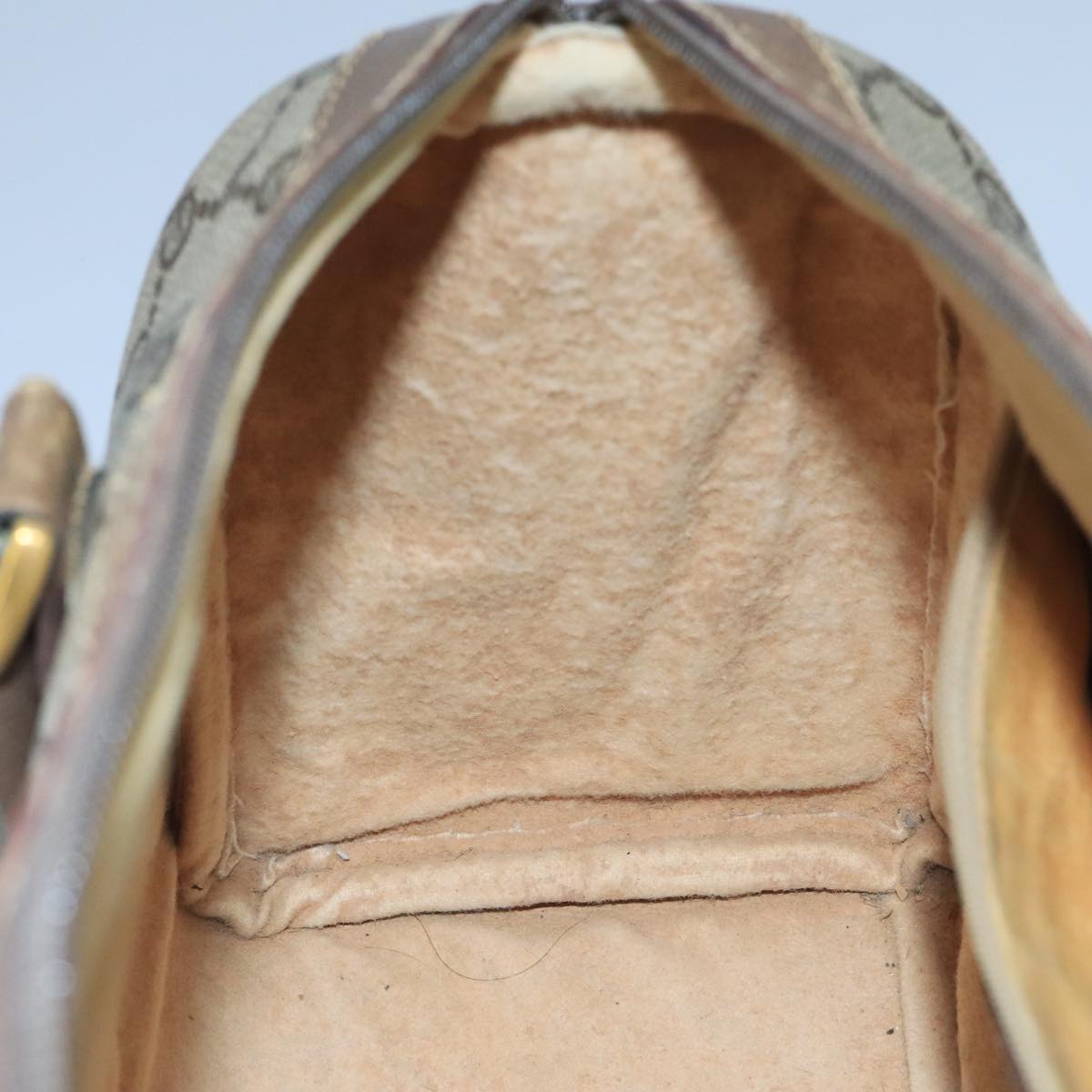 Gucci Gg Supreme Beige Canvas Travel Bag