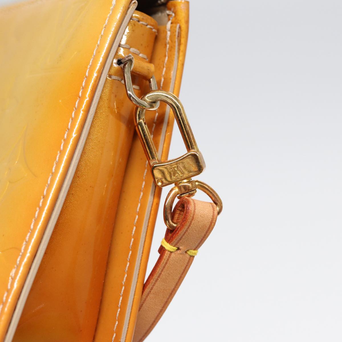 Louis Vuitton Lexington Beige Patent Leather Clutch Bag