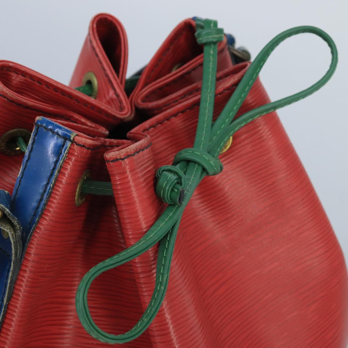 Louis Vuitton Noe Red Leather Shoulder Bag
