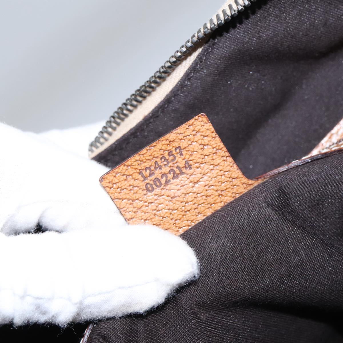 Gucci Hobo Beige Canvas Shoulder Bag