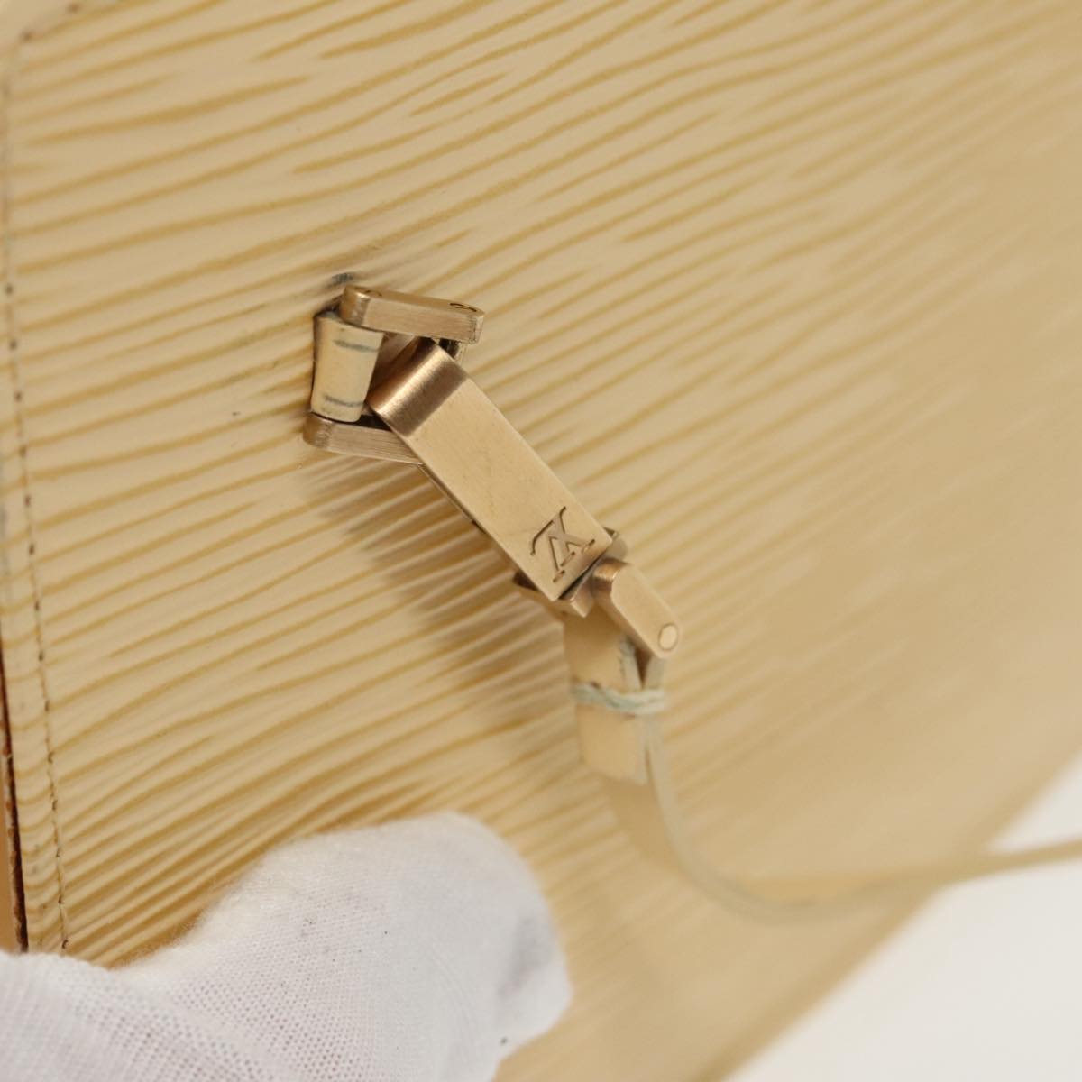 Louis Vuitton Beige Leather Shoulder Bag