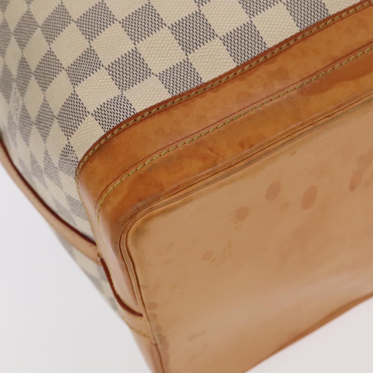 Louis Vuitton Noé White Canvas Shoulder Bag
