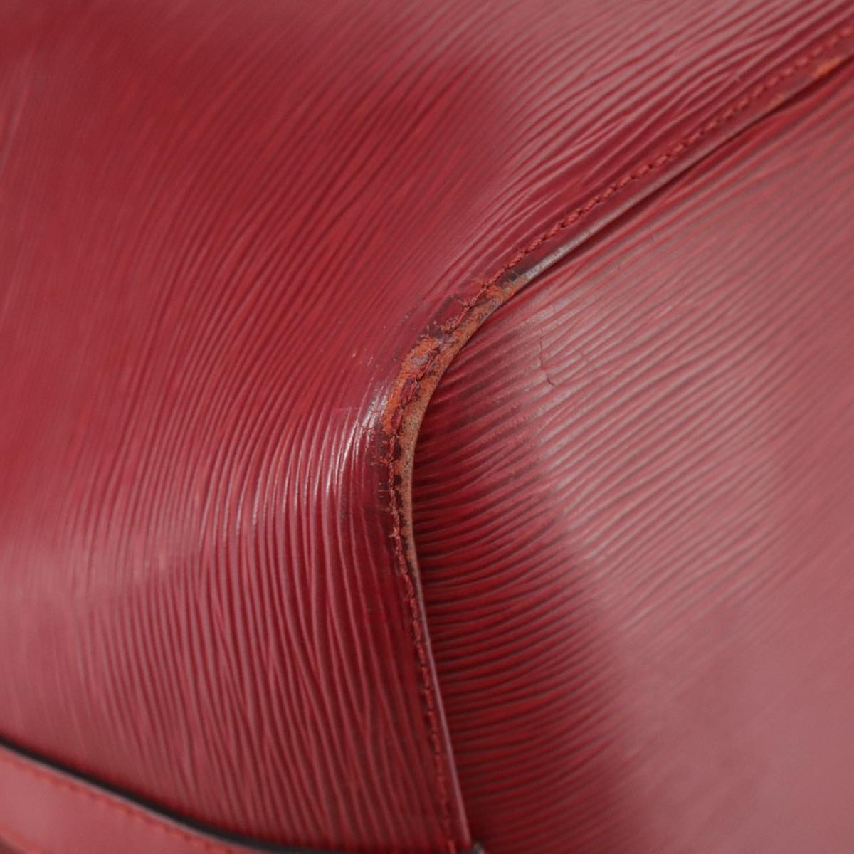 Louis Vuitton Petit Noé Red Leather Shoulder Bag
