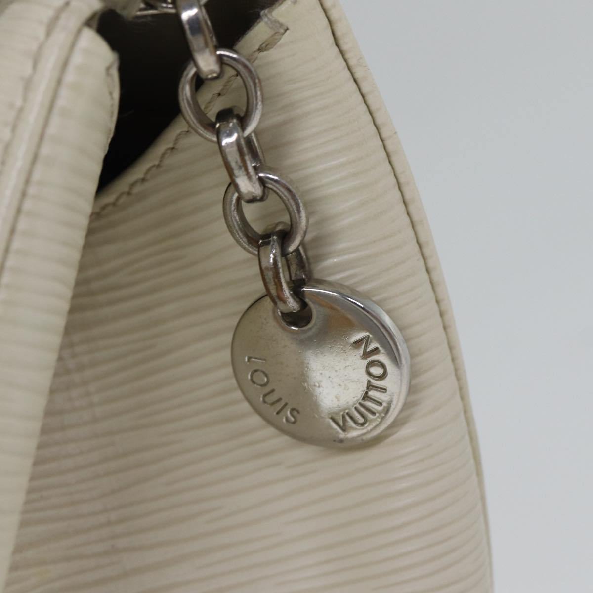 Louis Vuitton Blair White Leather Handbag