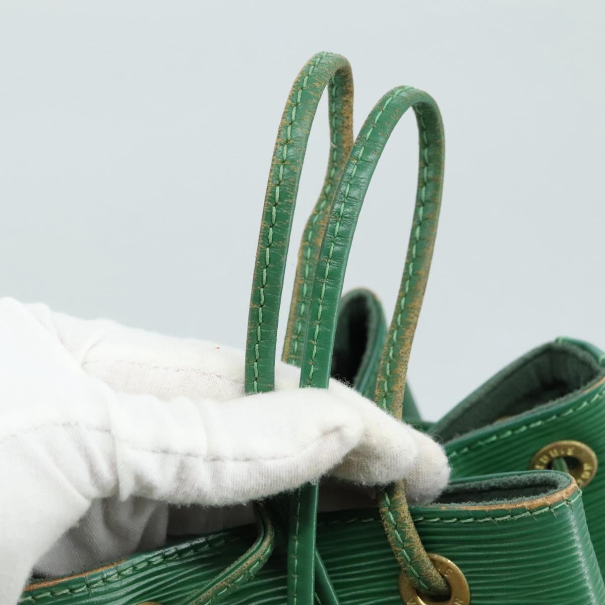 Louis Vuitton Noé Green Leather Shoulder Bag