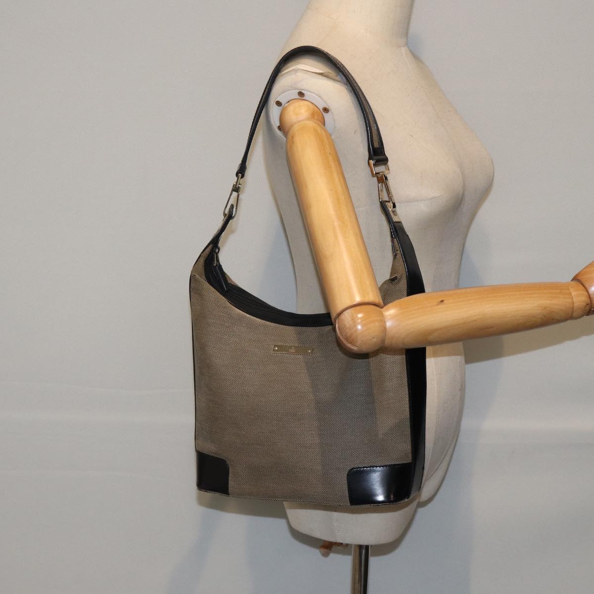 Gucci Jackie Beige Canvas Shoulder Bag