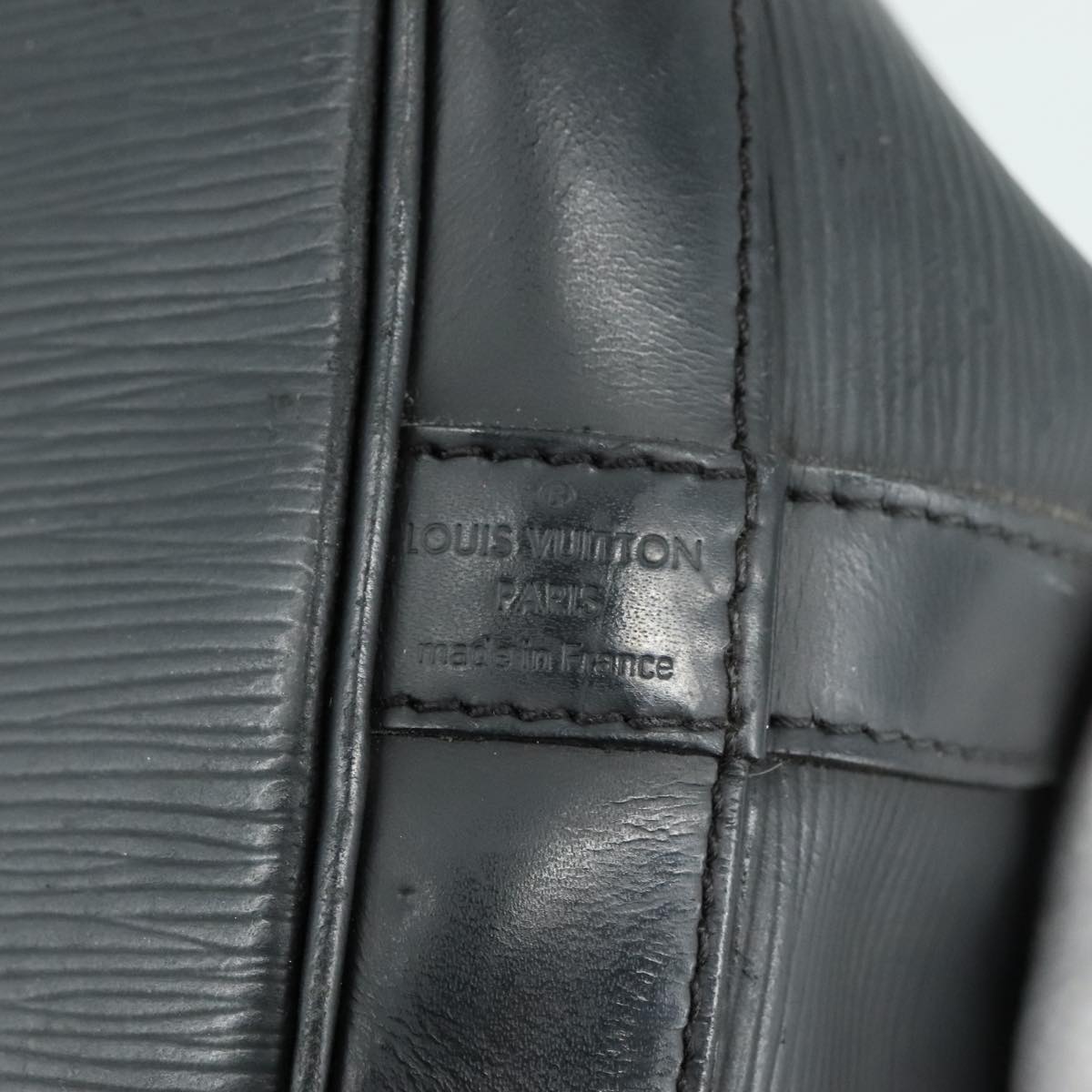 Louis Vuitton Noé Black Leather Shoulder Bag