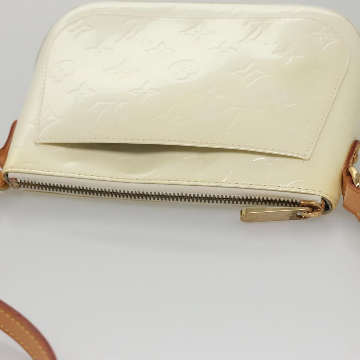 Louis Vuitton Minna White Patent Leather Shoulder Bag
