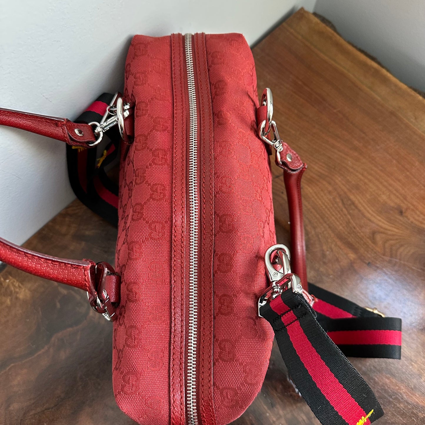 The Full Falcon Crossbody/Handbag - Orvis bags Gucci in Red Canvas