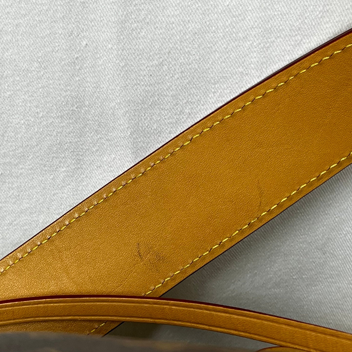 LOUIS VUITTON CarryAll MM Brown Monogram Hobo Bag
