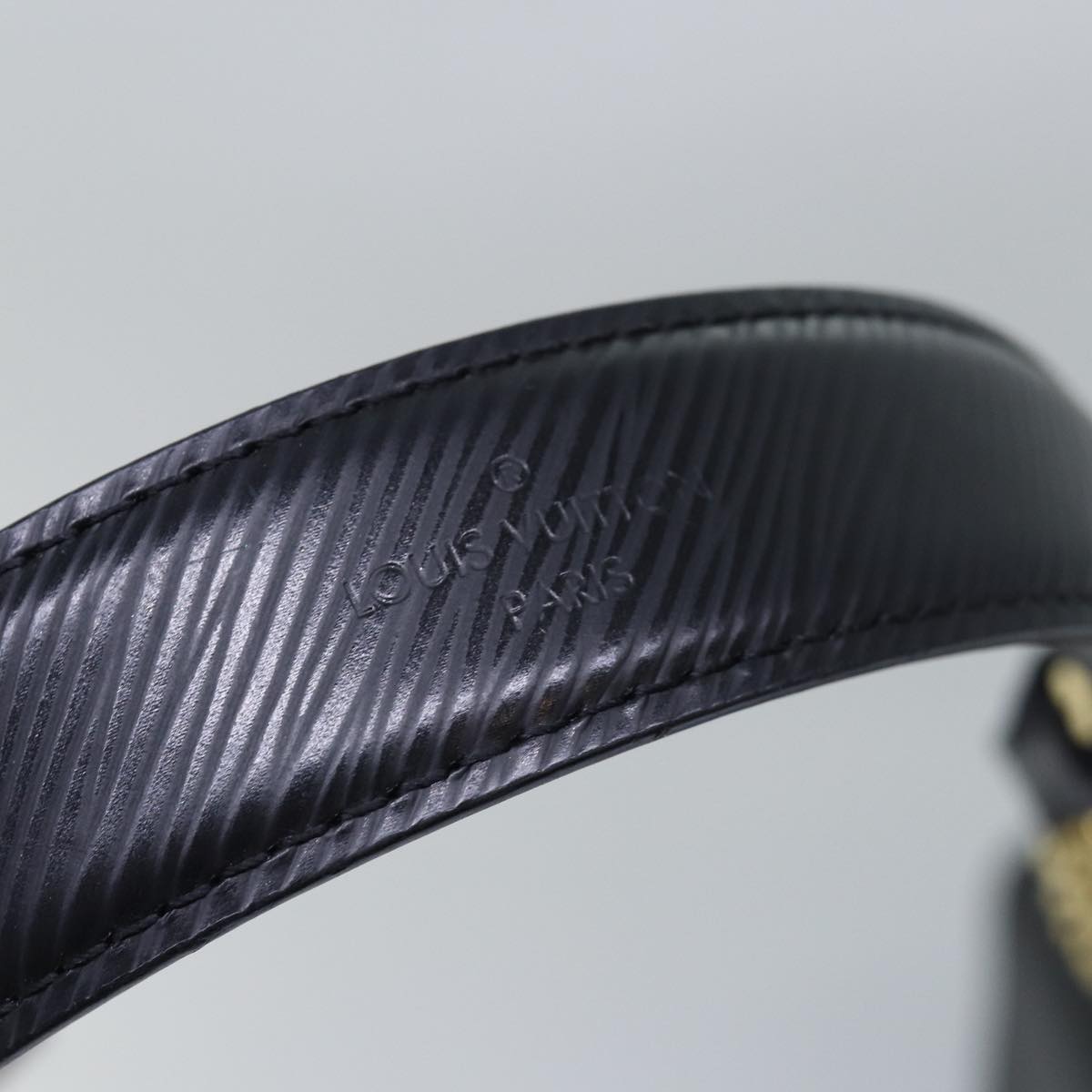 Louis Vuitton Twist Black Leather Shoulder Bag
