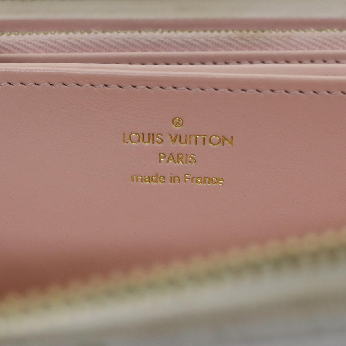 Louis Vuitton Zippy Wallet White Leather Wallet