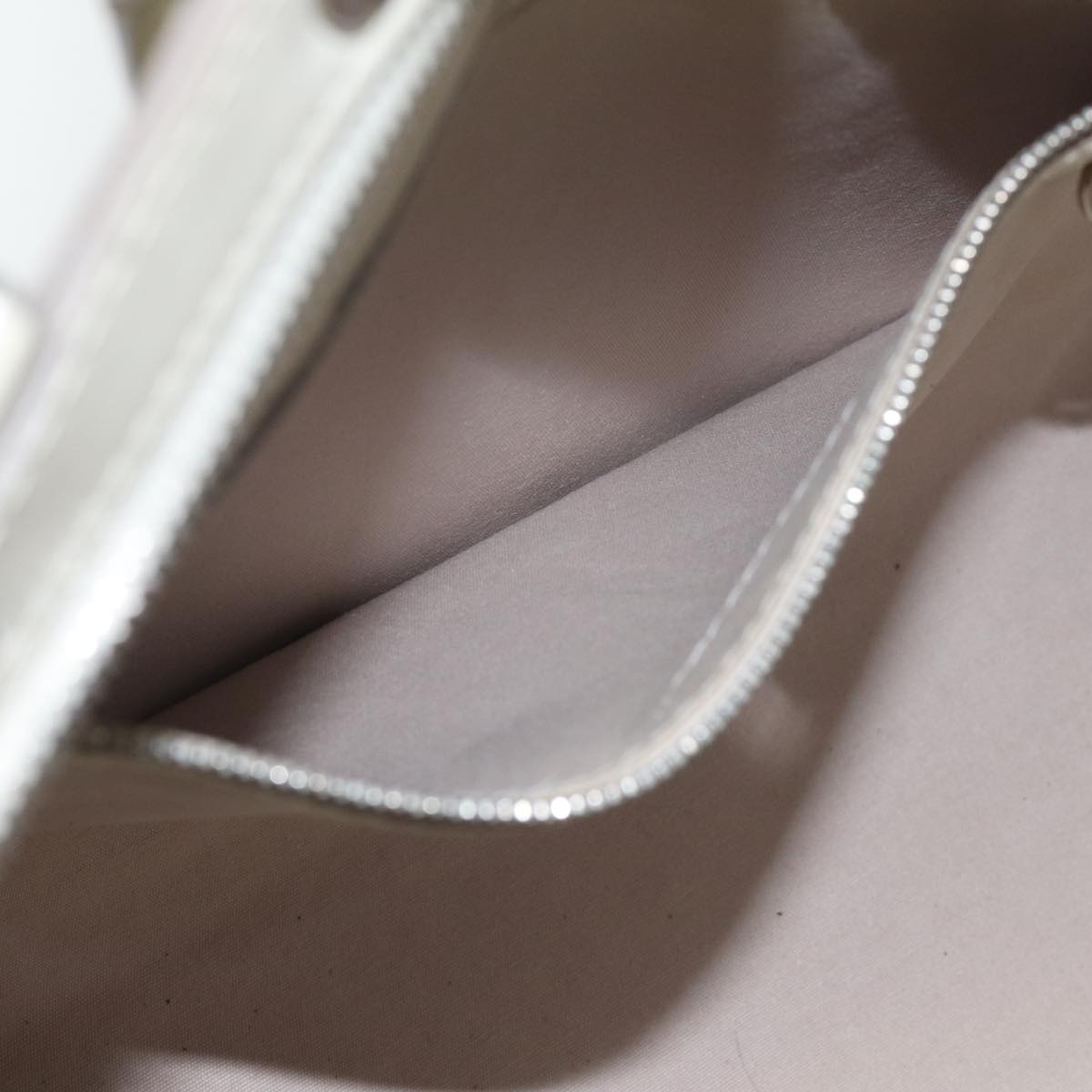 Louis Vuitton Blair White Leather Handbag