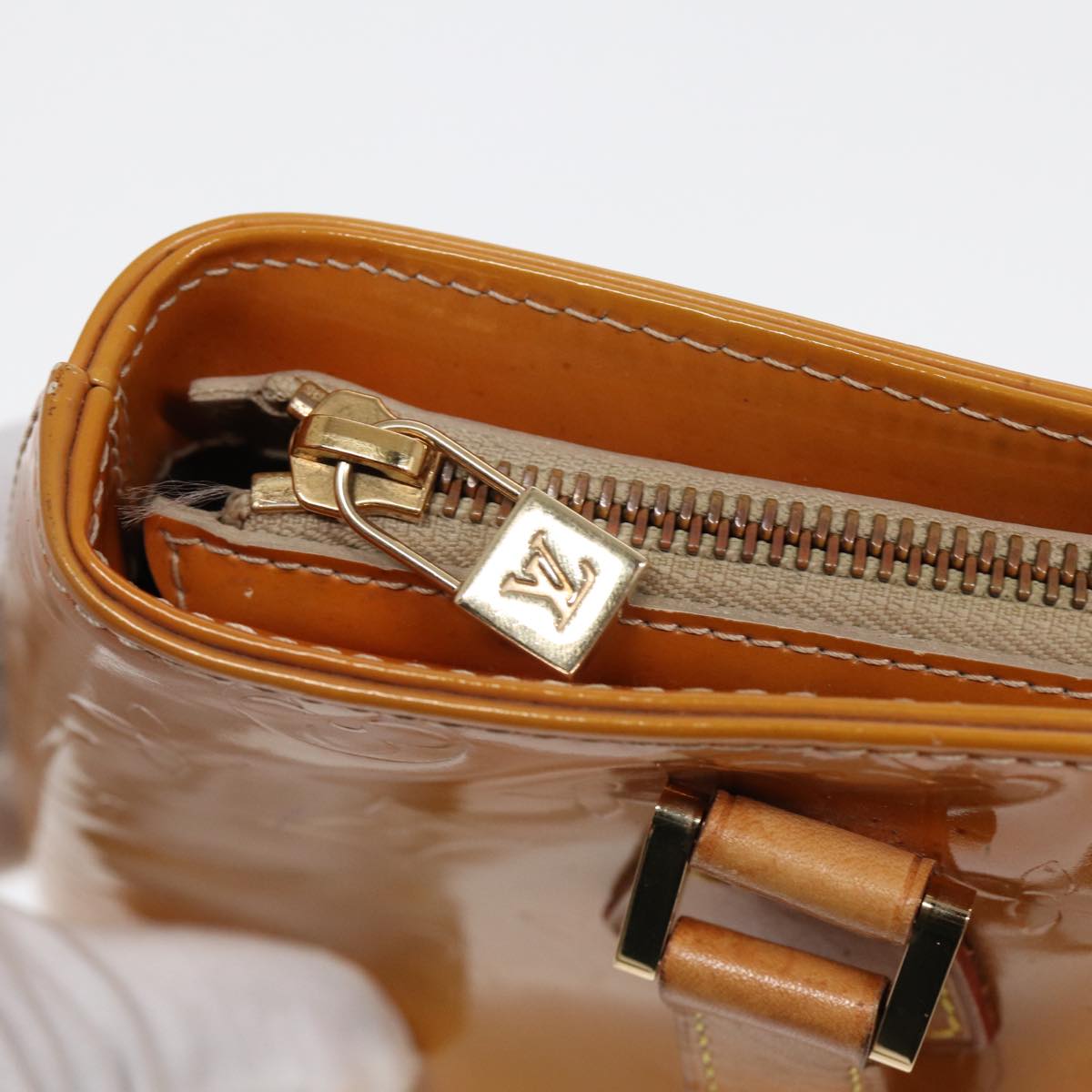 Louis Vuitton Houston Beige Patent Leather Handbag