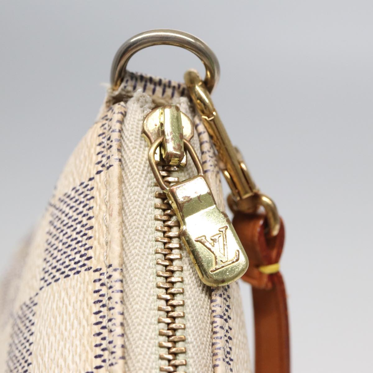 Louis Vuitton Pochette Accessoires White Canvas Clutch Bag